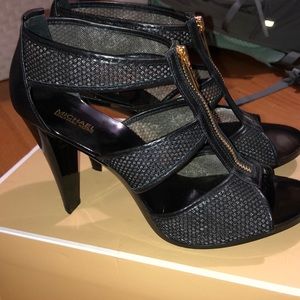 MICHAEL KORS Berkley T Strap